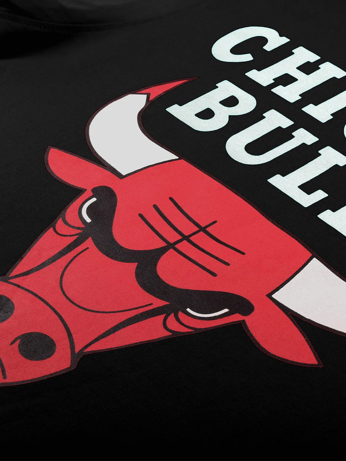 Chicago Bulls: Classic Crest T-Shirt