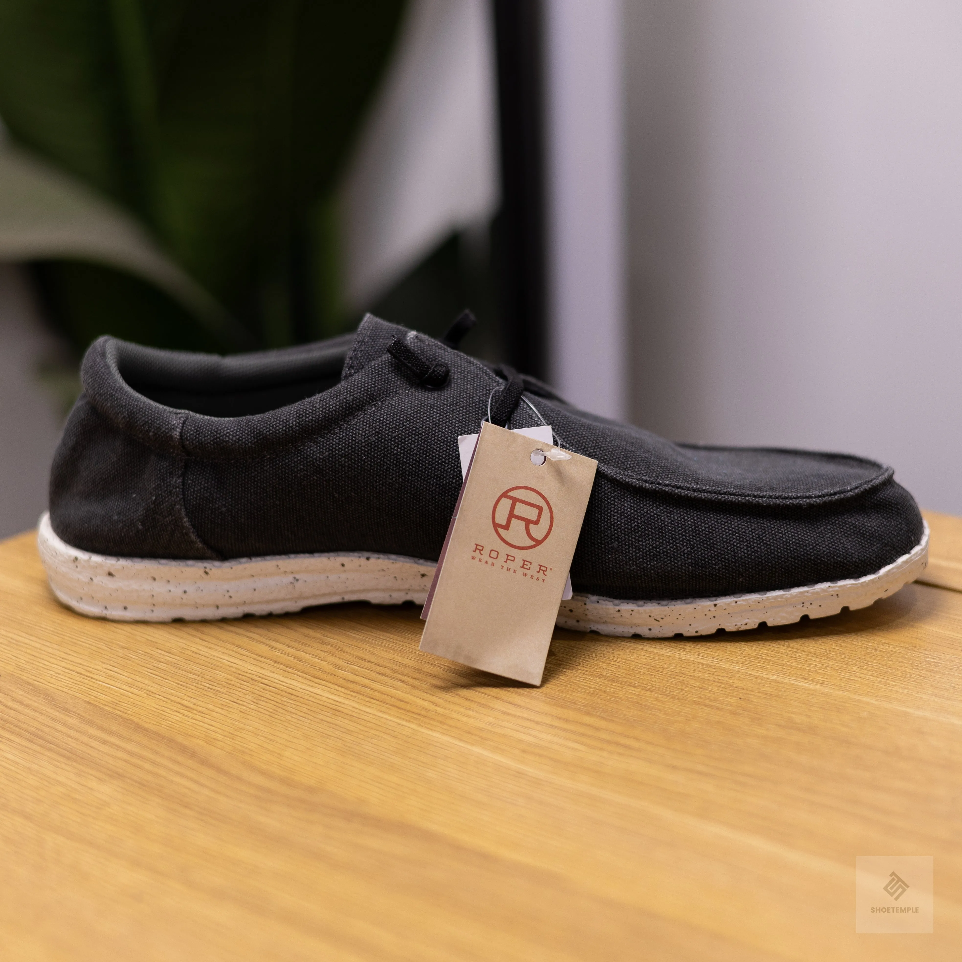 Roper Canvas Sneaker